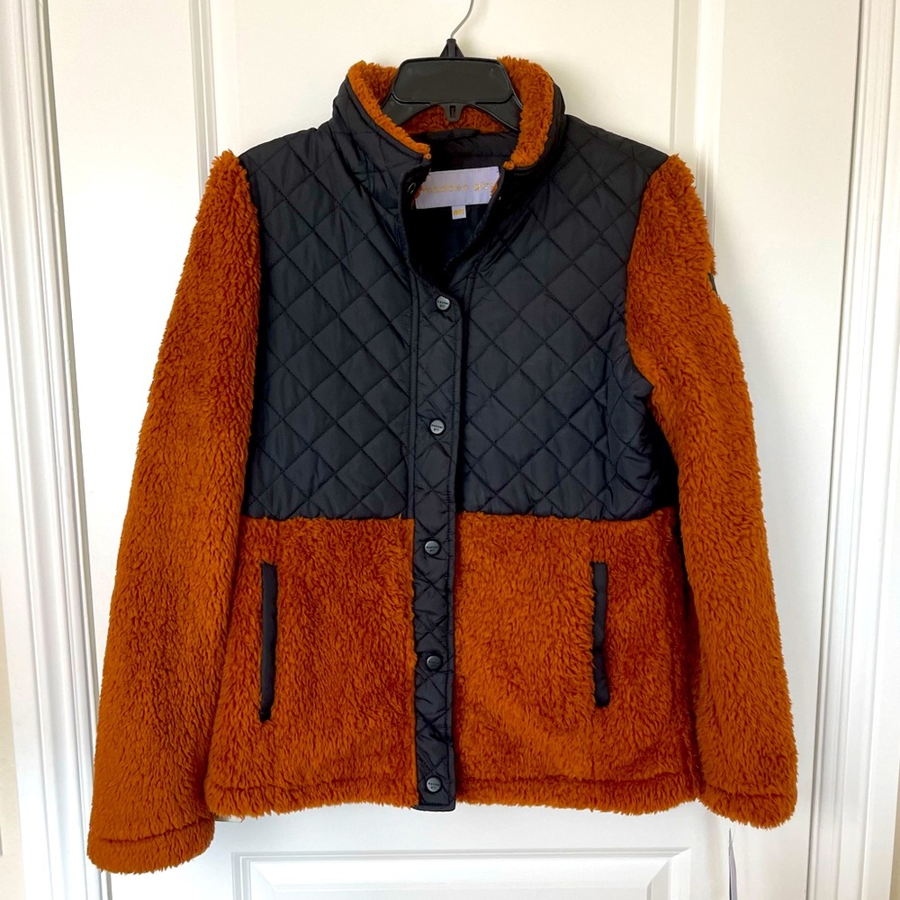 NWT Madden girl zip front jacket. Size M
